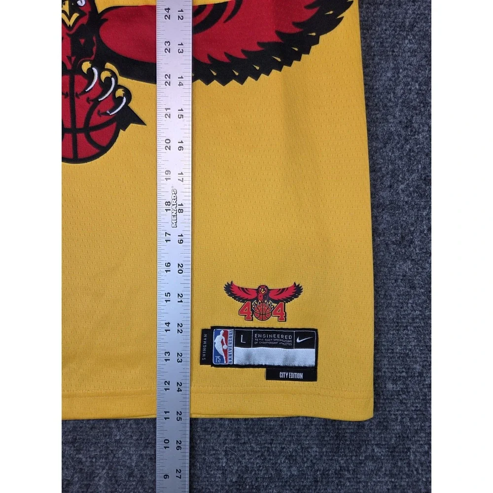 Atlanta Hawks Trae Young Nike Dri Fit Jersey Mens Large Yellow City Edition